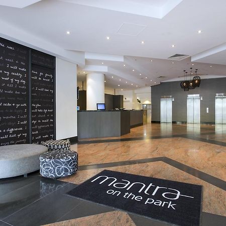 Aparthotel Mantra On The Park Melbourne City Exterior foto