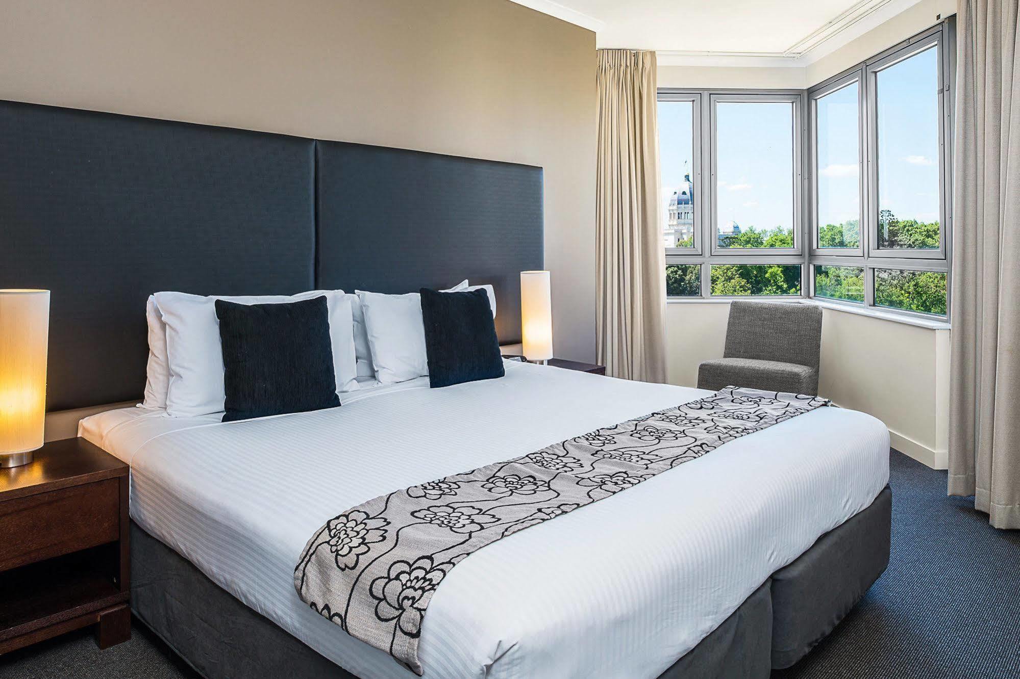 Aparthotel Mantra On The Park Melbourne City Exterior foto